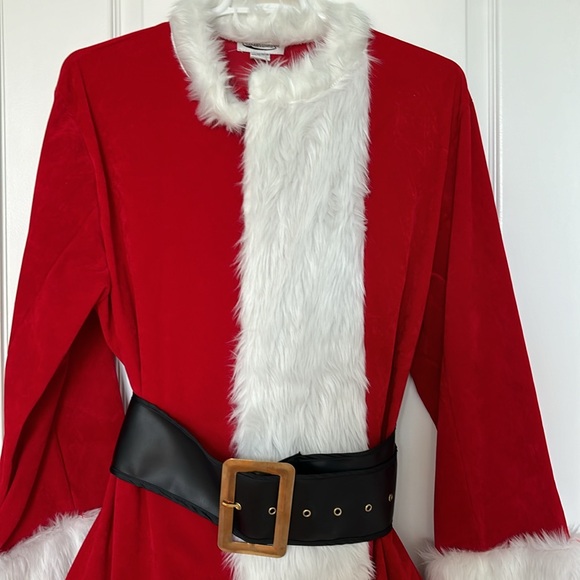 Santa suit, size large in great condition! Just in time for Christmas! 🎄 - Picture 2 of 6